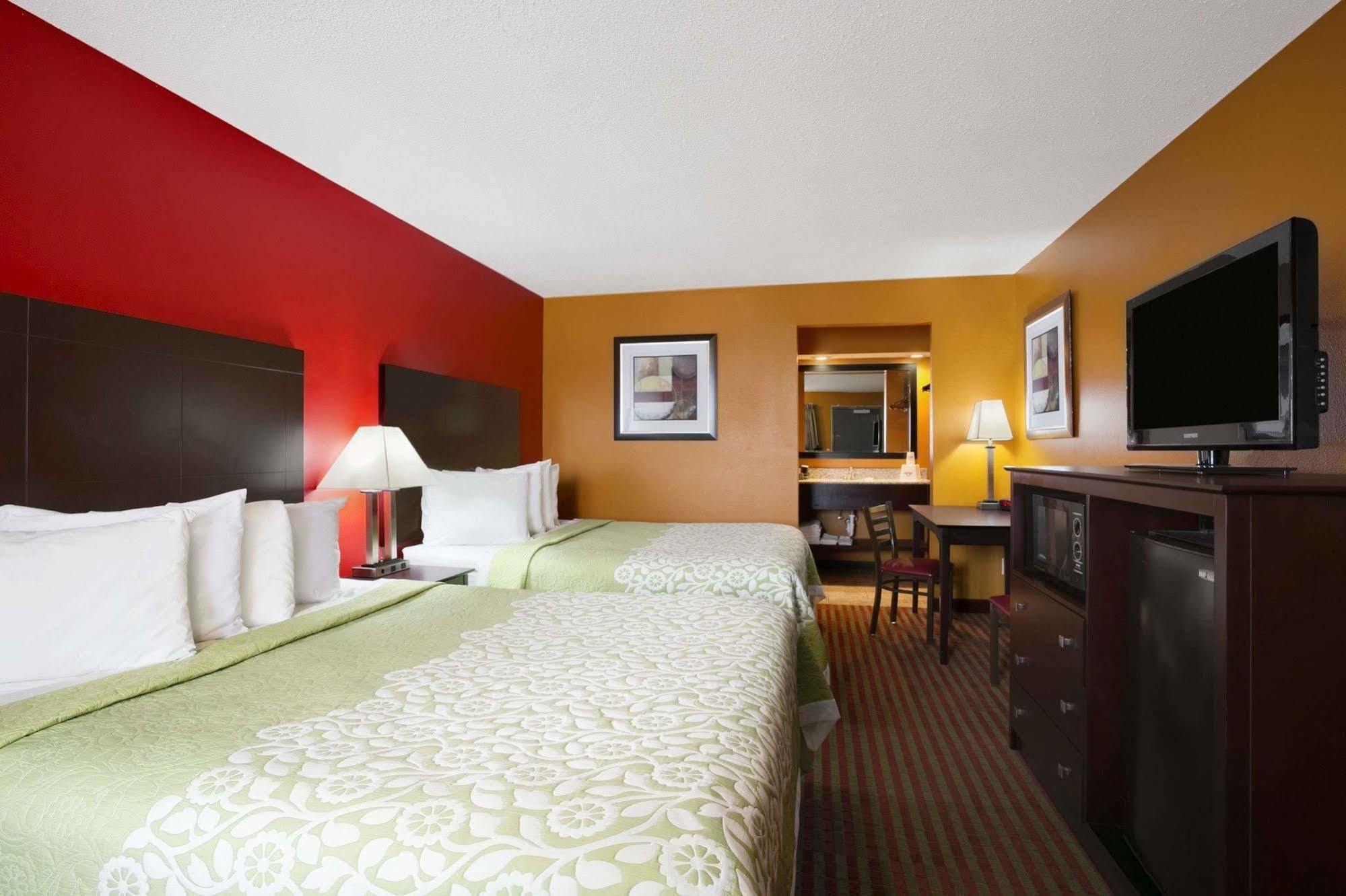 Days Inn By Wyndham Liberty/Ne Kansas City Extérieur photo